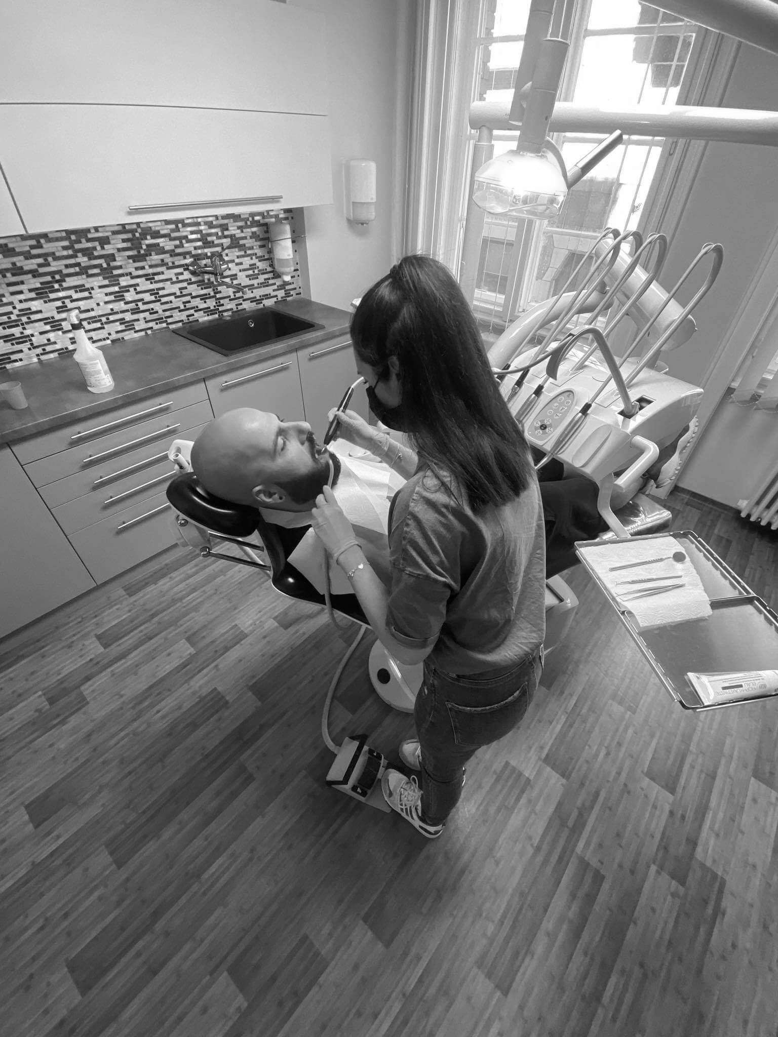 Ultrahangos fogkő eltávolítás és polírozás kezelés